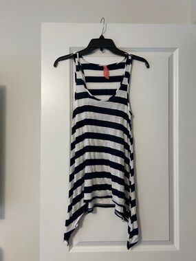 Eight Sixty Striped Navy and White Sleeveless Tank Top - Women's